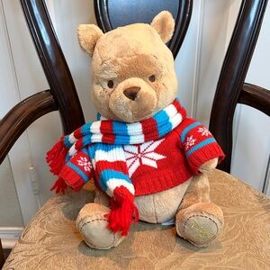 Winnie the Pooh Holiday Plush Disney 2008